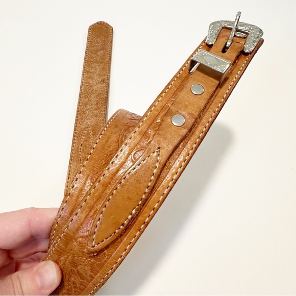 Tooled Leather Western Southwestern Buckle Waist Belt - Picture 4 of 8